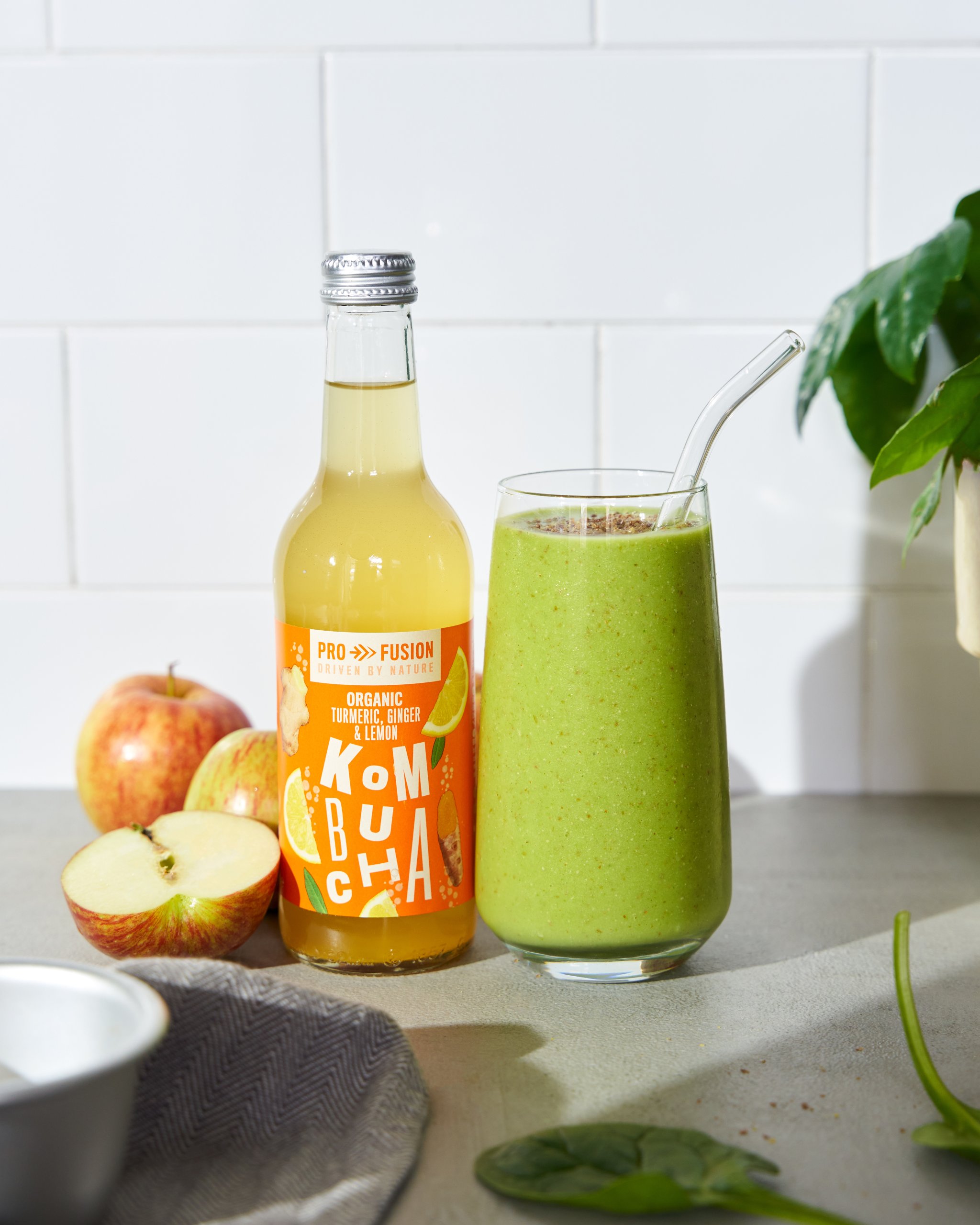 5 Minute Kombucha Green Smoothie