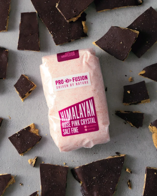 We’re still OBSESSED with this protein cookie dough bark recipe! 🍪

Ingredients:
75g plant-based protein powder
75g oat flour
35g melted coconut oil
35g maple syrup
1 tsp vanilla extract
Handful of dark chocolate chunks
Pinch of Profusion Pink Himalayan Salt

Method:
1. Mix together the cookie dough ingredients.
2. Spread onto a lined baking sheet.
3. Melt the chocolate and pour over the top of the cookie dough.
4. Sprinkle with pink Himalayan salt and place in the freezer for 2-4 hours until completely firm before breaking into pieces.
5. Store in an airtight container in the freezer and enjoy the protein-packed treat!

Save this post to make this delicious treat at home! 🙌

#proteingoals #cookiedoughbark #plantbasedprotein #proteinrecipes